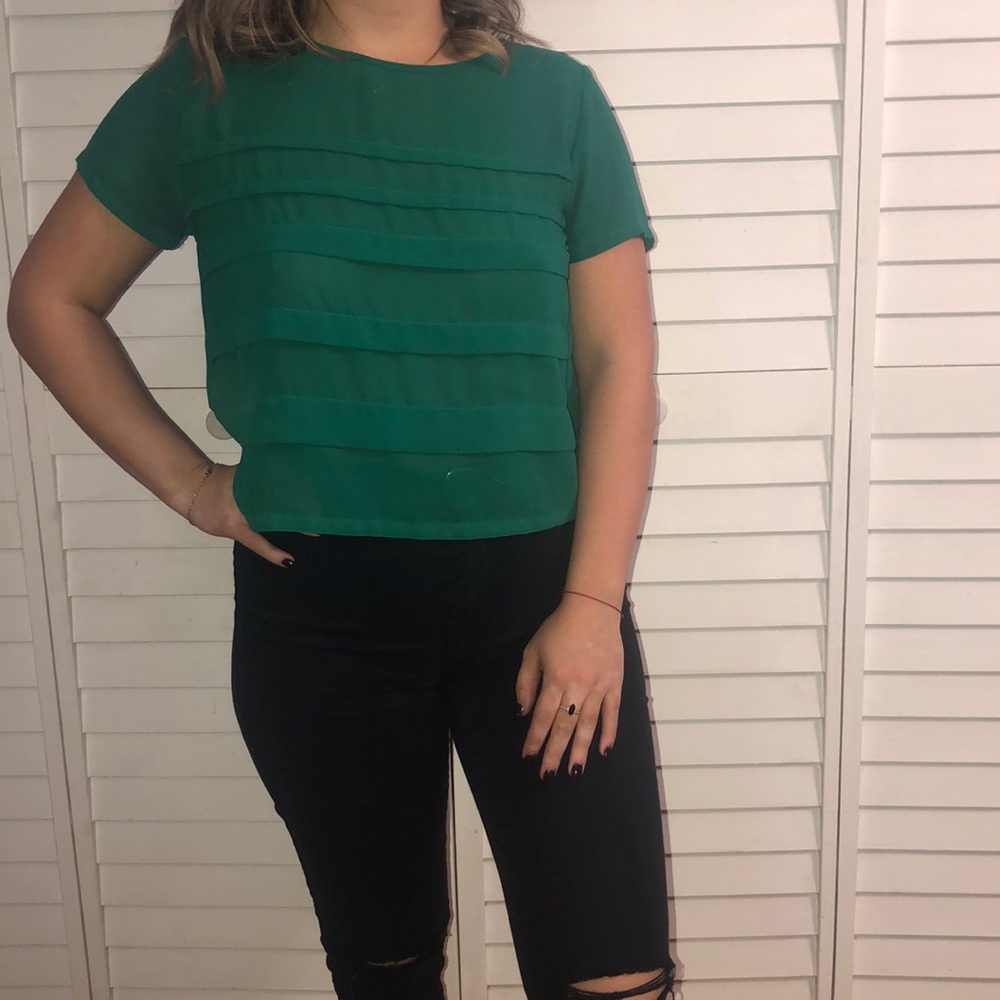 Forever 21 green chiffon top